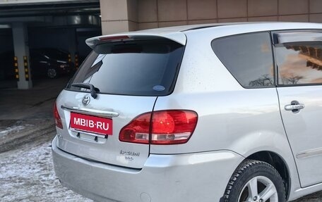 Toyota Ipsum II, 2001 год, 660 000 рублей, 15 фотография