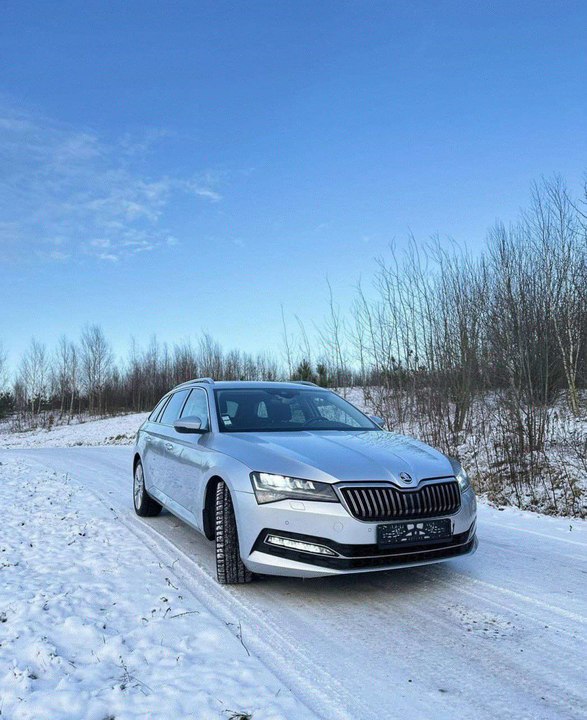 Skoda Superb III рестайлинг, 2020 год, 1 950 000 рублей, 1 фотография