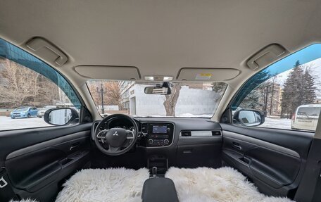 Mitsubishi Outlander III рестайлинг 3, 2013 год, 1 670 000 рублей, 20 фотография