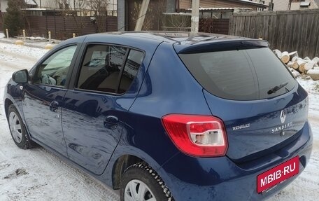 Renault Sandero II рестайлинг, 2014 год, 670 000 рублей, 4 фотография