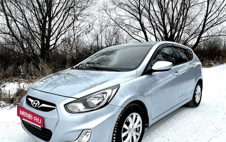 Hyundai Solaris II рестайлинг, 2012 год, 880 000 рублей, 4 фотография