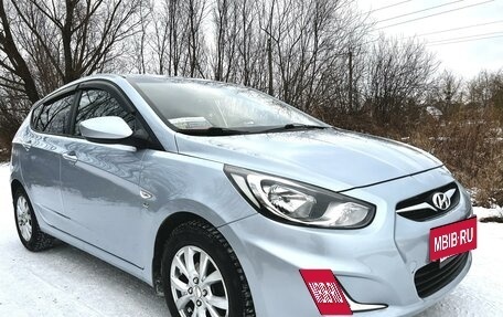 Hyundai Solaris II рестайлинг, 2012 год, 880 000 рублей, 3 фотография