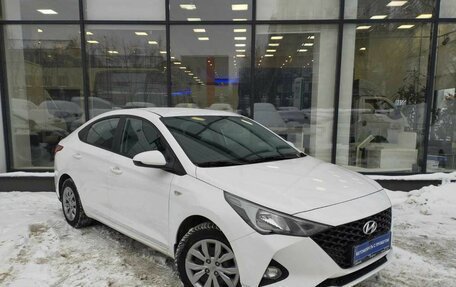 Hyundai Solaris II рестайлинг, 2022 год, 1 770 000 рублей, 3 фотография