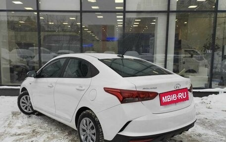 Hyundai Solaris II рестайлинг, 2022 год, 1 770 000 рублей, 6 фотография