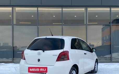 Toyota Yaris III рестайлинг, 2007 год, 439 000 рублей, 4 фотография