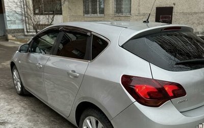 Opel Astra J, 2011 год, 570 000 рублей, 1 фотография