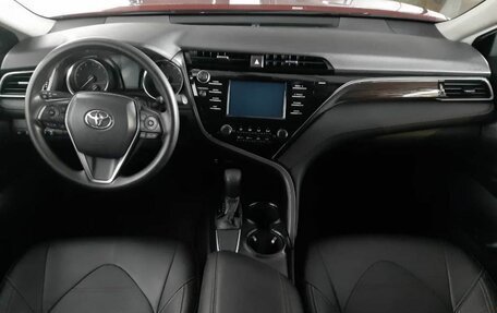 Toyota Camry, 2019 год, 2 480 000 рублей, 9 фотография