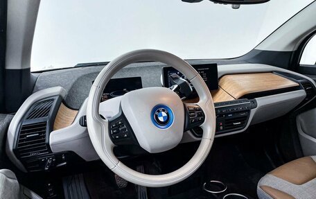 BMW i3 I01 рестайлинг, 2015 год, 2 200 000 рублей, 12 фотография