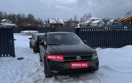 Volkswagen Tiguan II, 2020 год, 2 990 000 рублей, 2 фотография