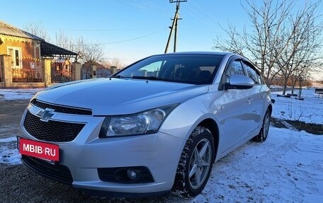 Chevrolet Cruze II, 2012 год, 890 000 рублей, 2 фотография