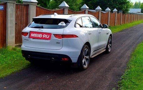 Jaguar F-Pace, 2016 год, 2 950 000 рублей, 3 фотография