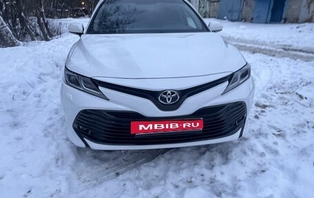 Toyota Camry, 2019 год, 3 150 000 рублей, 11 фотография