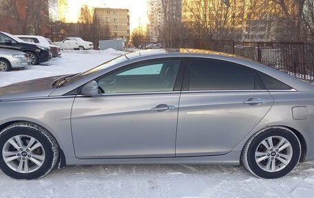 Hyundai Sonata VI, 2010 год, 990 000 рублей, 2 фотография