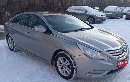 Hyundai Sonata VI, 2010 год, 990 000 рублей, 7 фотография