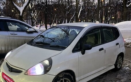 Honda Fit III, 2003 год, 600 000 рублей, 4 фотография