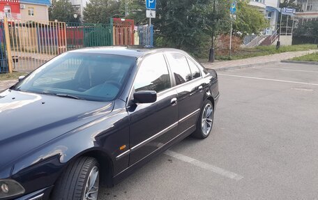 BMW 5 серия, 2000 год, 850 000 рублей, 1 фотография