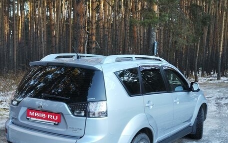 Mitsubishi Outlander III рестайлинг 3, 2008 год, 1 470 000 рублей, 3 фотография