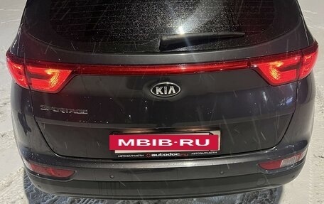 KIA Sportage IV рестайлинг, 2018 год, 2 000 000 рублей, 10 фотография