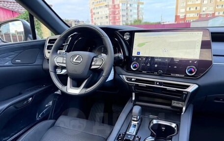 Lexus RX IV рестайлинг, 2024 год, 9 600 000 рублей, 6 фотография