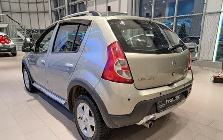 Renault Sandero I, 2013 год, 817 000 рублей, 11 фотография