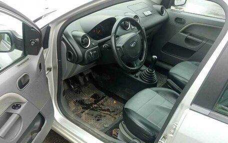 Ford Fiesta, 2003 год, 310 000 рублей, 7 фотография