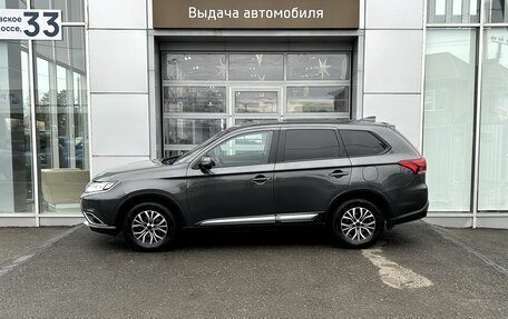 Mitsubishi Outlander III рестайлинг 3, 2017 год, 1 930 000 рублей, 8 фотография