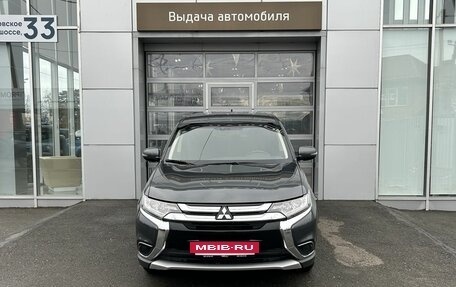 Mitsubishi Outlander III рестайлинг 3, 2017 год, 1 930 000 рублей, 2 фотография