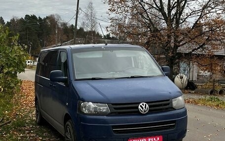 Volkswagen Caravelle T5, 2006 год, 1 190 000 рублей, 1 фотография