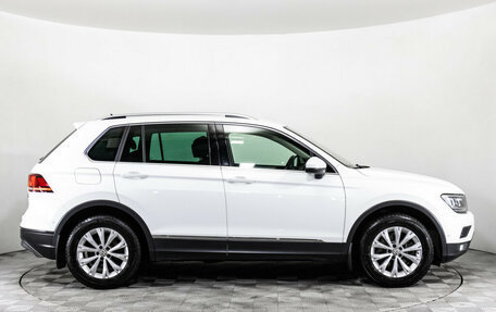 Volkswagen Tiguan II, 2017 год, 2 900 000 рублей, 4 фотография