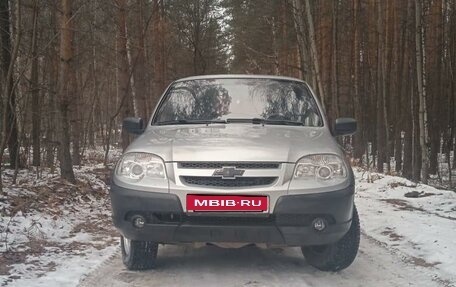 Chevrolet Niva I рестайлинг, 2015 год, 665 000 рублей, 1 фотография