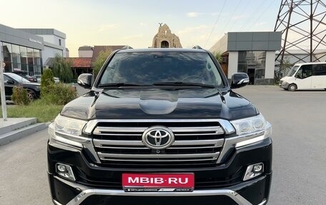 Toyota Land Cruiser 200, 2015 год, 5 500 000 рублей, 1 фотография