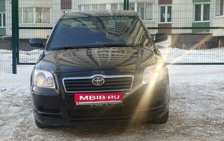 Toyota Avensis III рестайлинг, 2004 год, 615 000 рублей, 9 фотография