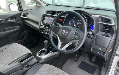 Honda Fit III, 2016 год, 1 200 000 рублей, 10 фотография