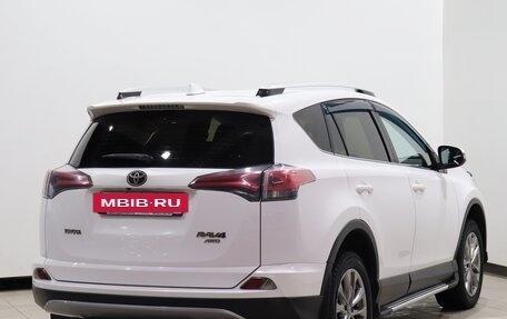 Toyota RAV4, 2018 год, 3 220 000 рублей, 5 фотография