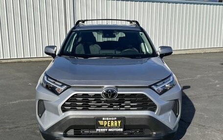 Toyota RAV4, 2024 год, 5 929 000 рублей, 2 фотография