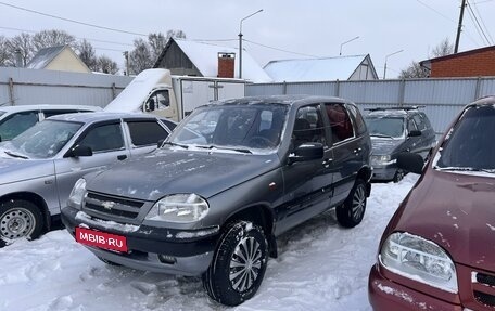 Chevrolet Niva I рестайлинг, 2005 год, 325 000 рублей, 1 фотография