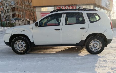 Renault Duster I рестайлинг, 2017 год, 900 000 рублей, 4 фотография