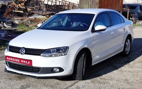 Volkswagen Jetta VI, 2012 год, 1 290 000 рублей, 16 фотография