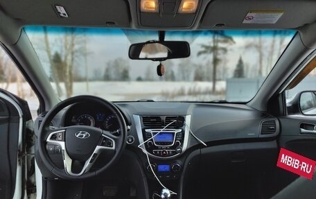 Hyundai Solaris II рестайлинг, 2012 год, 890 000 рублей, 8 фотография