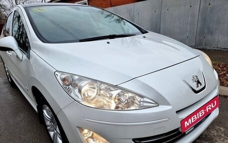 Peugeot 408 I рестайлинг, 2014 год, 995 000 рублей, 12 фотография