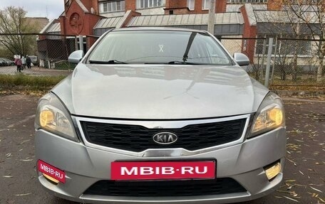 KIA cee'd I рестайлинг, 2011 год, 700 000 рублей, 3 фотография