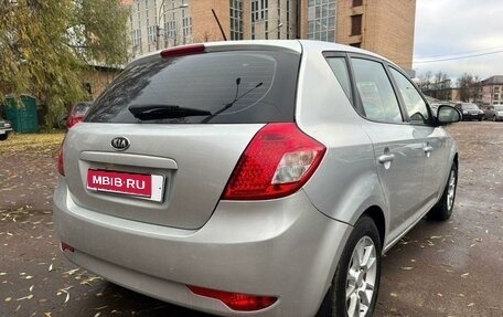 KIA cee'd I рестайлинг, 2011 год, 700 000 рублей, 9 фотография