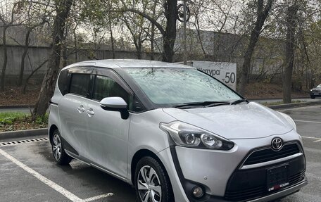 Toyota Sienta II, 2017 год, 1 350 000 рублей, 3 фотография