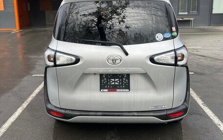 Toyota Sienta II, 2017 год, 1 350 000 рублей, 5 фотография