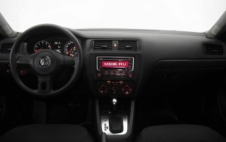 Volkswagen Jetta VI, 2014 год, 810 000 рублей, 5 фотография