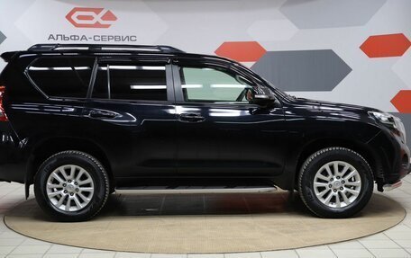 Toyota Land Cruiser Prado 150 рестайлинг 2, 2016 год, 3 390 000 рублей, 4 фотография