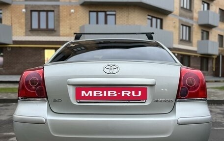 Toyota Avensis III рестайлинг, 2004 год, 599 000 рублей, 5 фотография