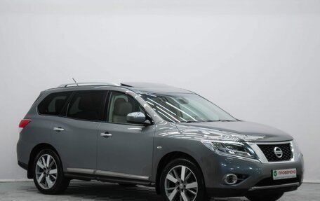 Nissan Pathfinder, 2016 год, 2 049 000 рублей, 3 фотография