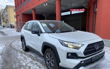 Toyota RAV4, 2024 год, 4 400 000 рублей, 2 фотография