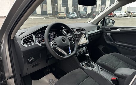 Volkswagen Tiguan II, 2017 год, 3 199 999 рублей, 14 фотография